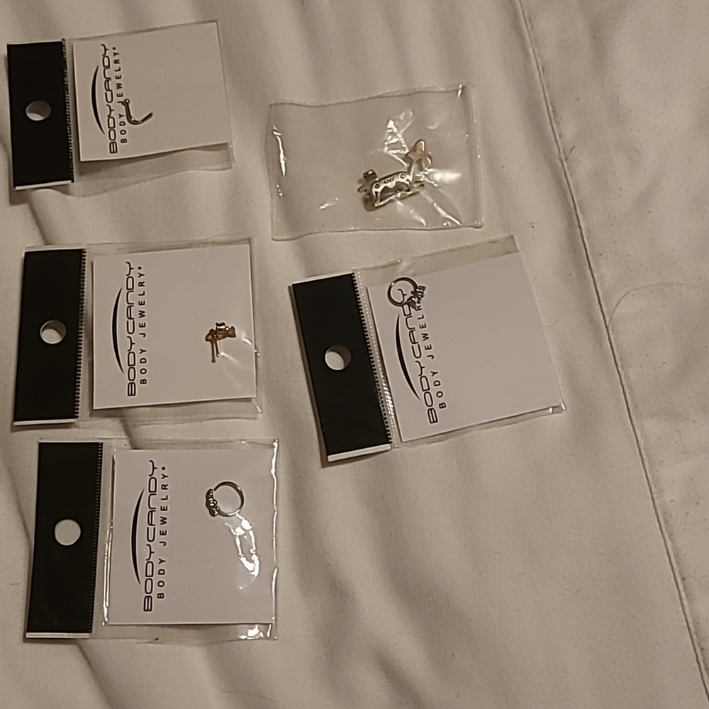 4 nose rings